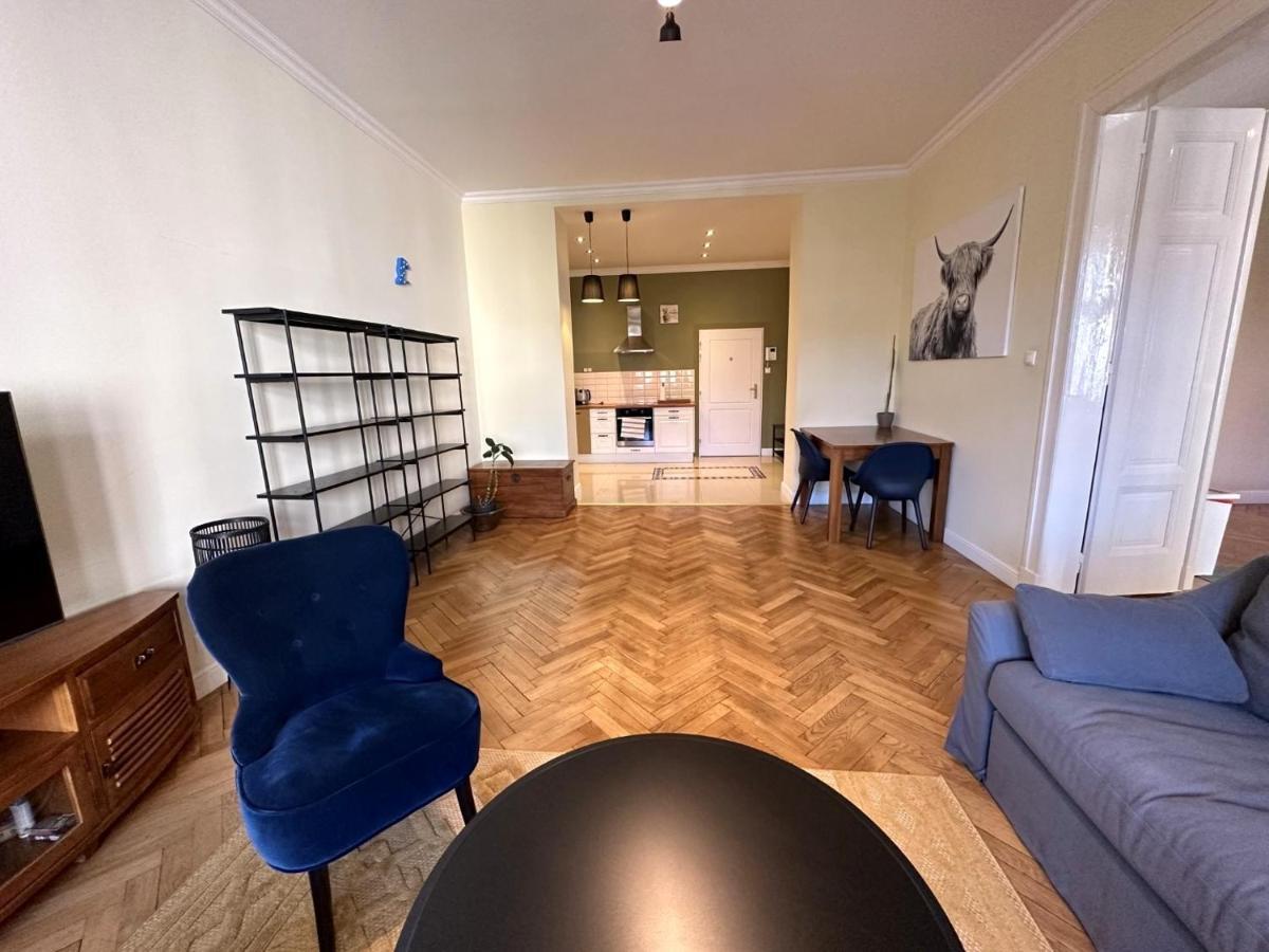 Gorkeho Apartment In City Centre Pressburg Exterior foto